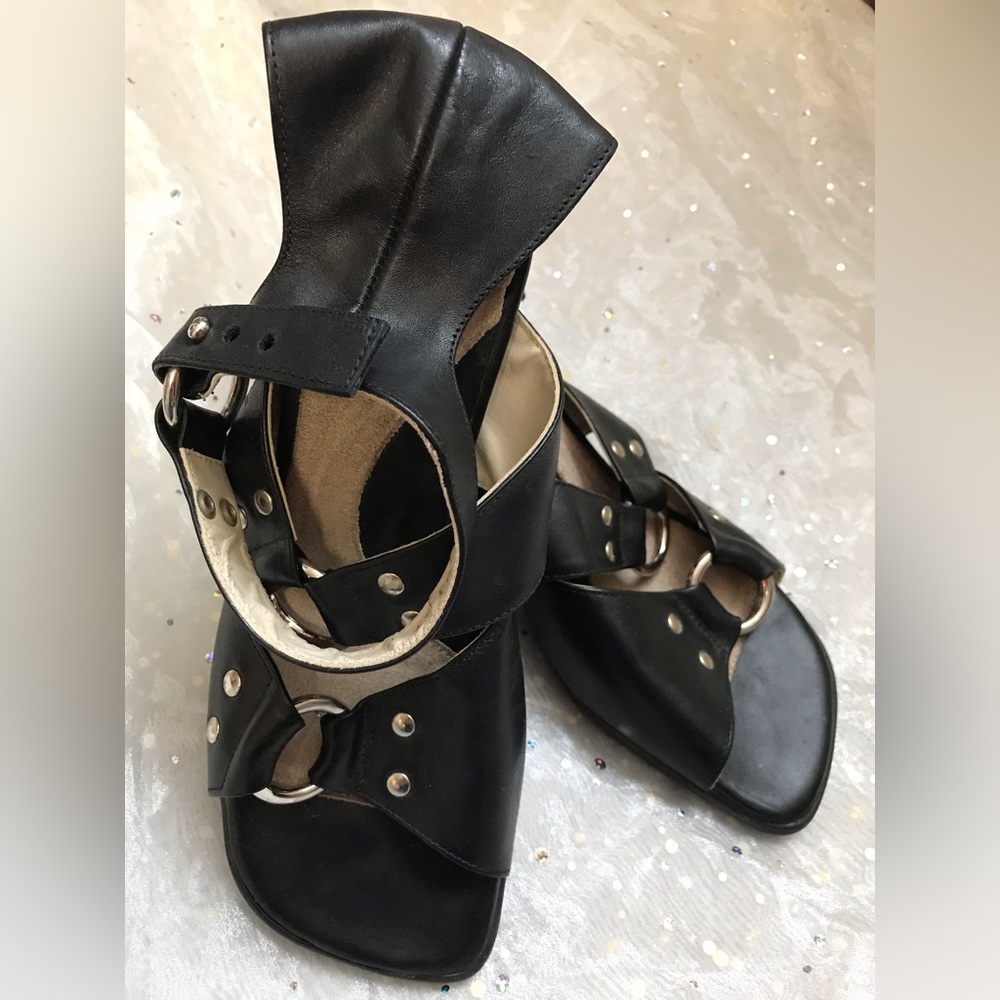 Vintage black Fluevog sandals
